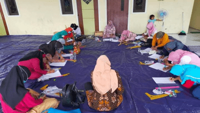 Program Penyuluhan Pengelolaan Sampah Plastik Santri Di PP  Zainul Hasan Genggong Probolinggo