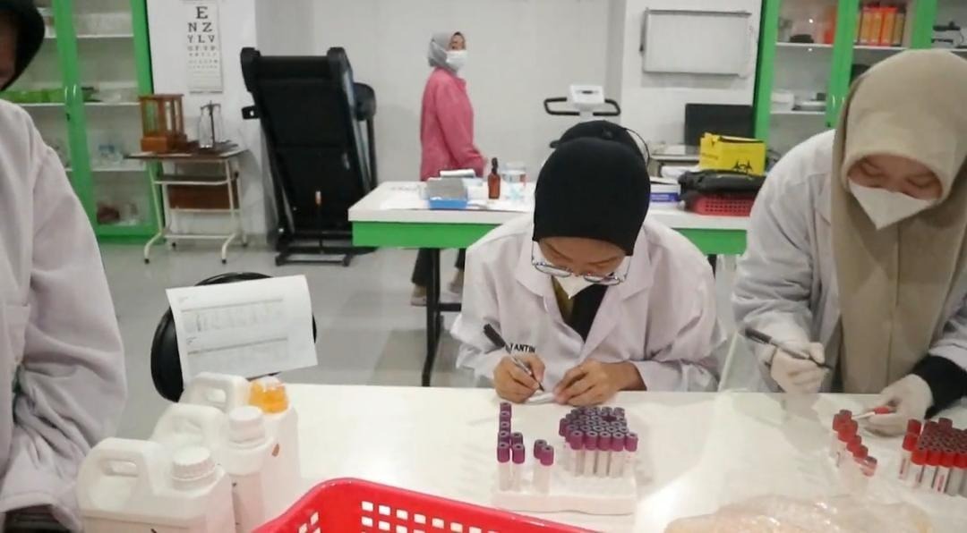 Dukung Pengembangan Riset, Laboratorium UNUSA Terbuka Untuk Masyarakat Lokal