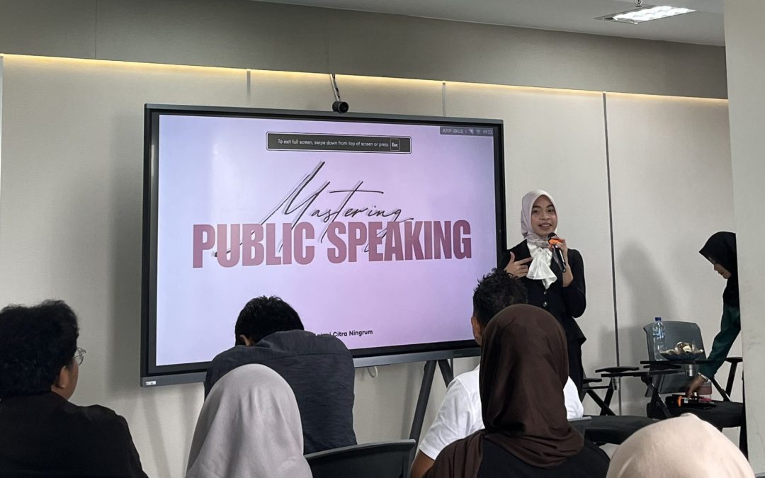 FEBTD UNUSA Gelar RTL Seminar Public Speaking